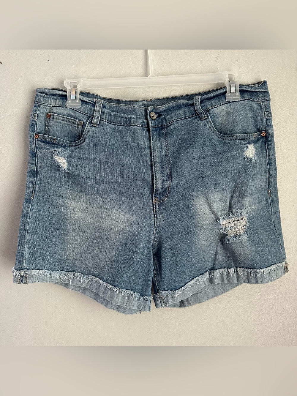 Wallflower 18W Women’s denim shorts fearless curvy super high rise distressed